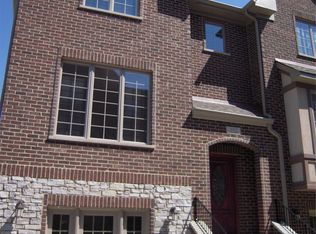 4313 Eberly Ave, Brookfield, IL 60513