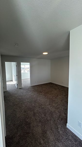 Calgary House for rent - 4 Bedrooms — photo 12
