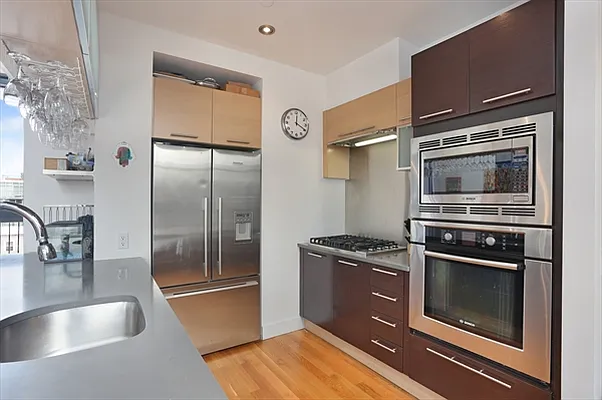 Sold by Citi Habitats | media 21