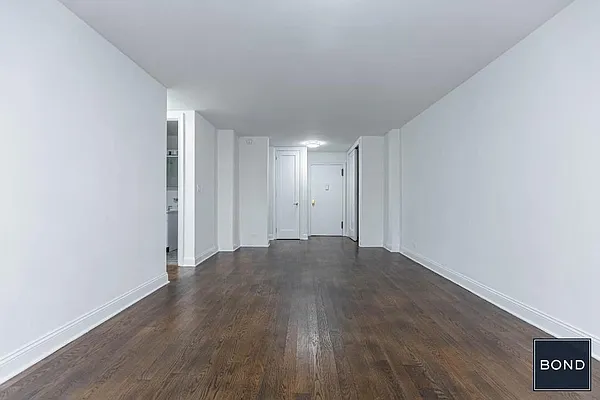 Rented by Bond New York | media 6