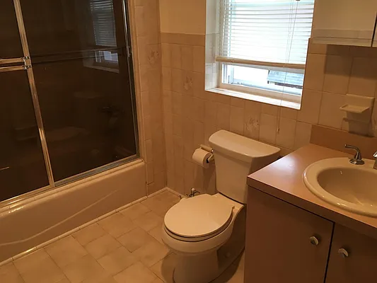 Rented by Owner | media 40