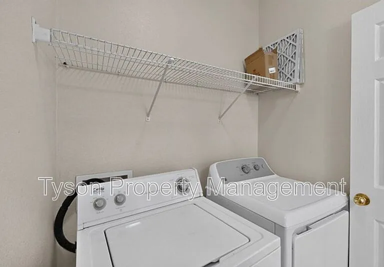 4209 Ridgeway Ct SE #D — Photo 22