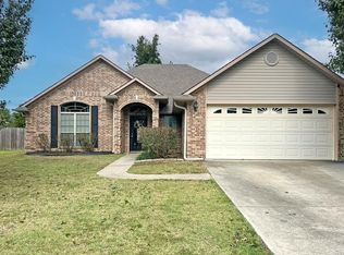 39 Quailbrook Dr, Texarkana, TX 75501