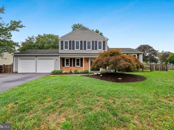 17132 Hoskinson Rd, Poolesville, MD 20837