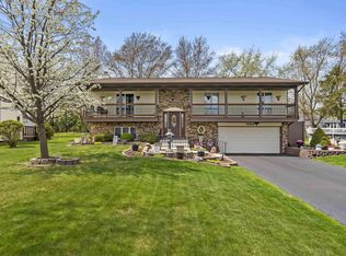 1594 Sunnyslope Dr, Crown Point, IN 46307