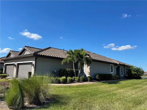 8021 Calle Canovas Ct, Naples, FL 34114