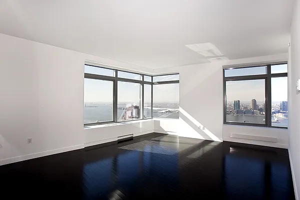 Sold by Nest Seekers International | media 10