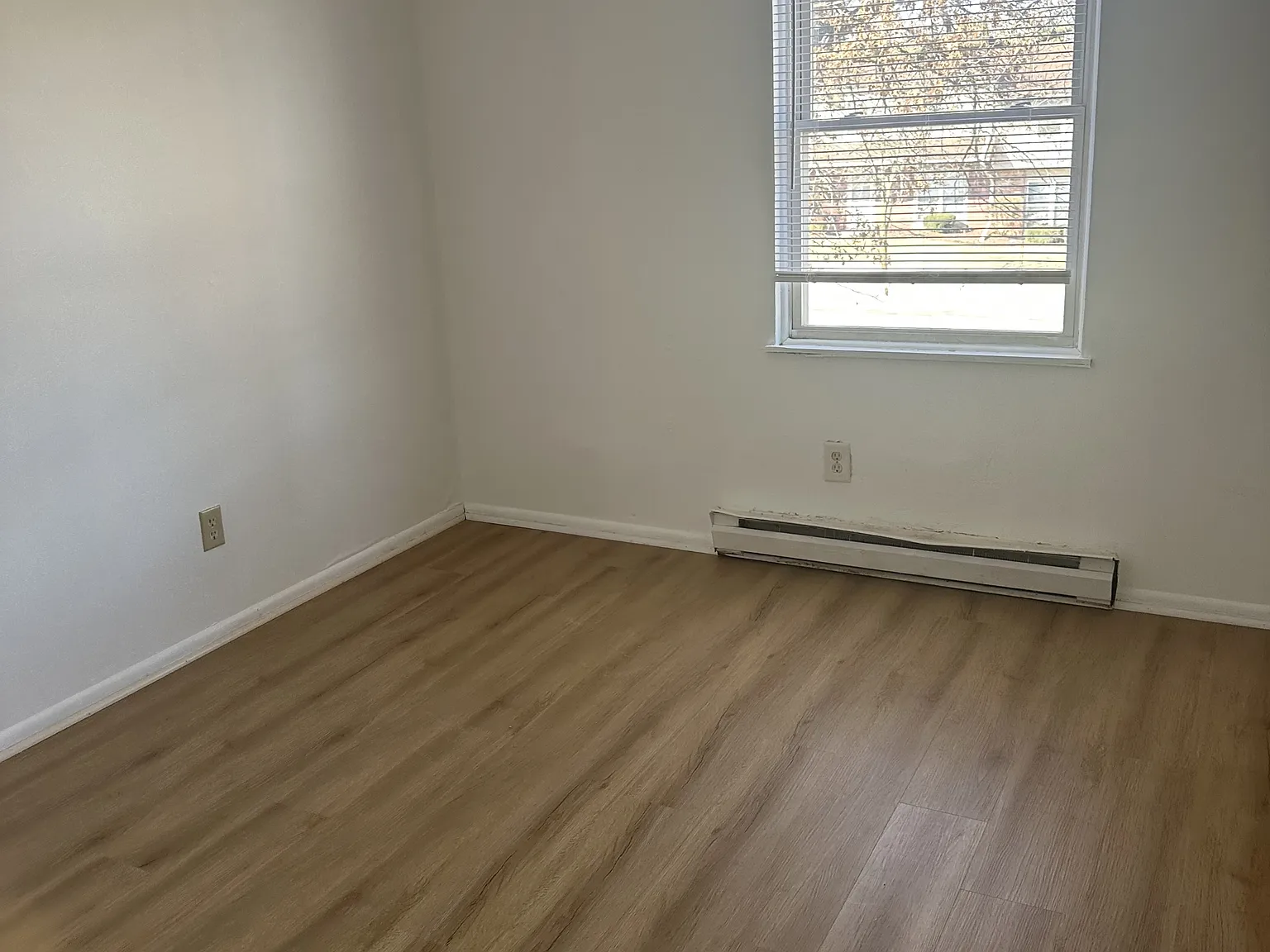 1600 Hobson Rd. - 1608 — Photo 3