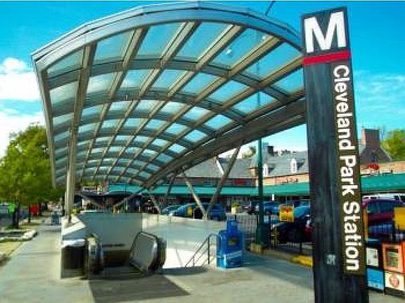 1 minute walk from Metro