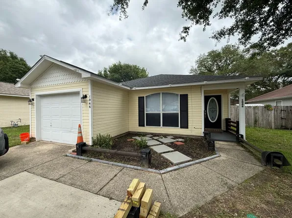 1046 Simpson St, Pensacola, FL 32526