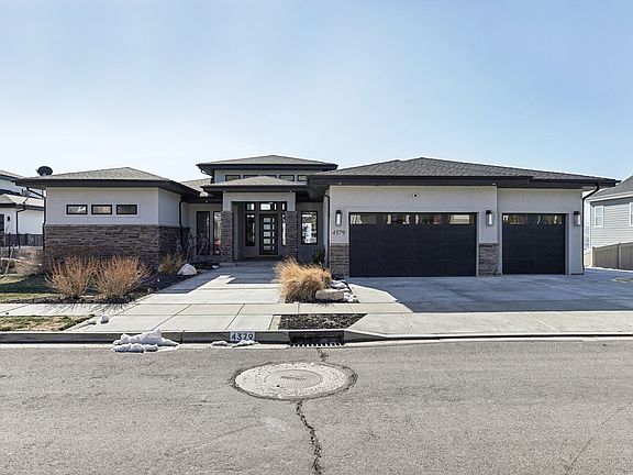 3rd image of 4379 N Ridge View Way