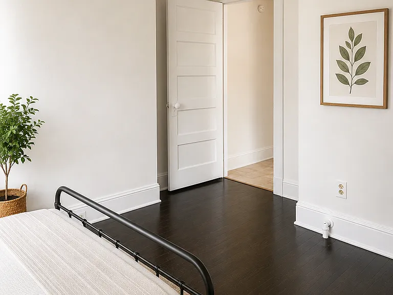 326 Fern Ave #2R — Photo 4