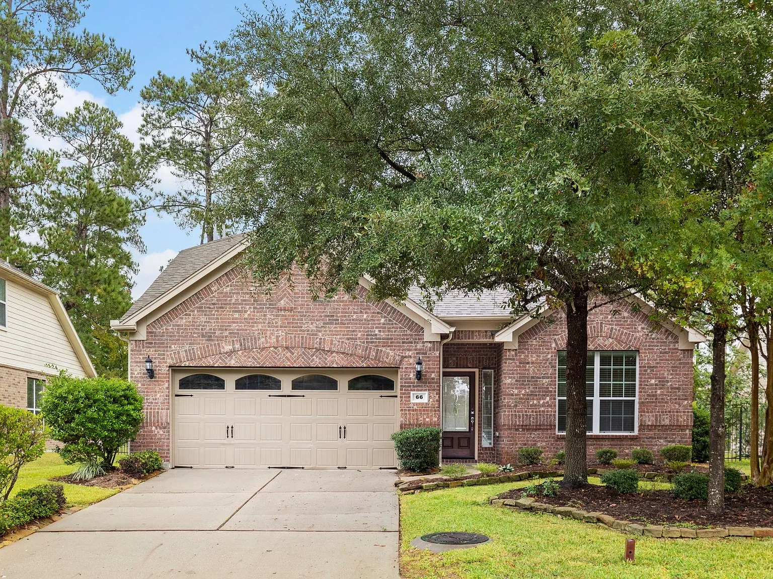 4 bed, 3.0 bath, 2688 sqft, $3,600 — Photo 3