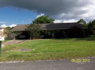 609 Bayou Gardens Dr, Houma, LA 70364