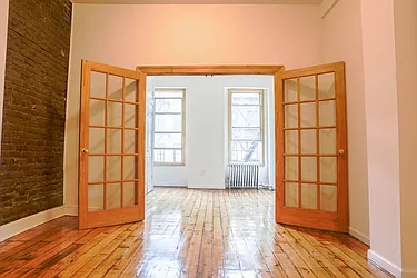 Rented by Metropolitan Property Group