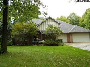 12409 Cherry Rd, Vermilion, OH 44089
