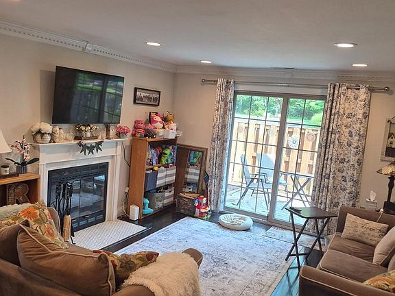 5th image of 3803 Waltham Ct