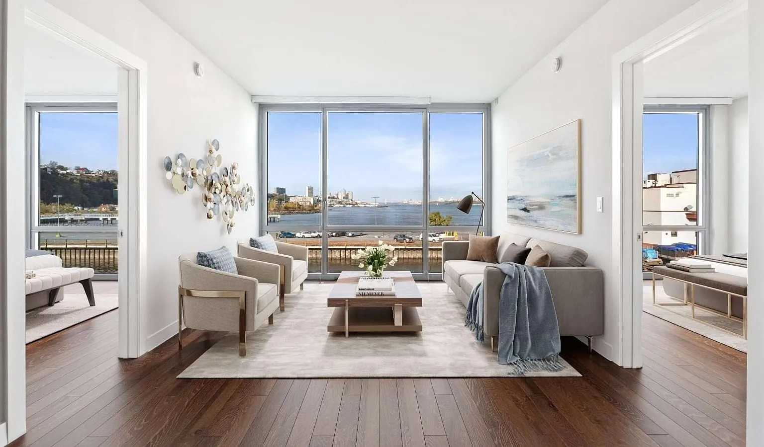1501 Harbor Blvd — Photo 1