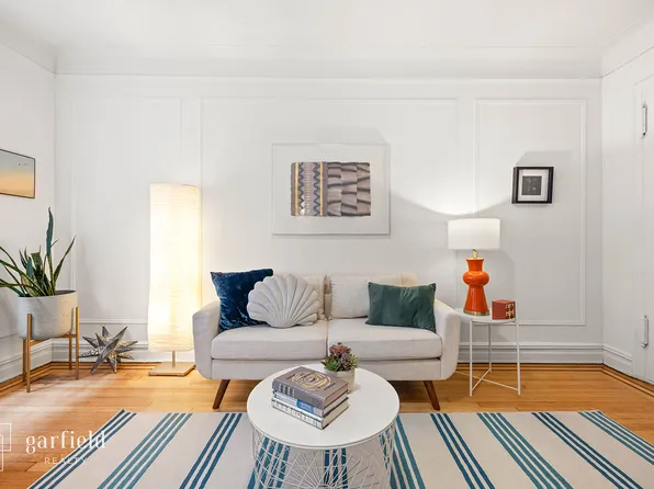 300 8th Avenue image 3 of 8