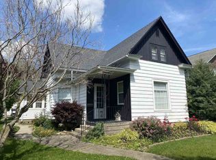 318 Wilson Ave, Chadwick, IL 61014