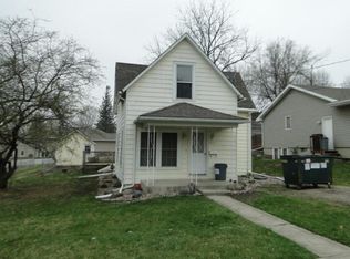 820 3rd St, Nevada, IA 50201