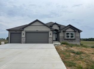 15601 Sheridan Ct, Basehor, KS 66007