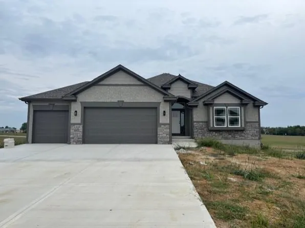 15601 Sheridan Ct, Basehor, KS 66007