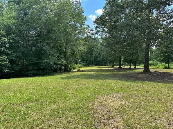 1968 Star Point Rd, Carrollton, GA 30116