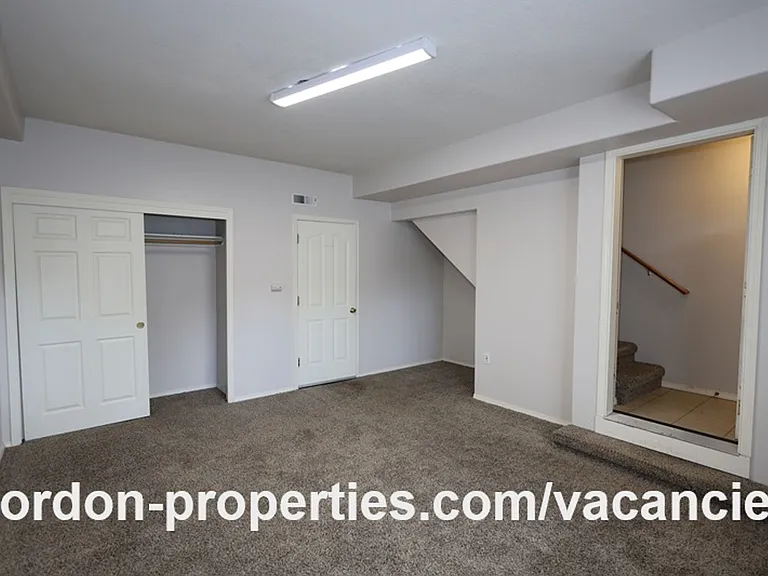 16913 NE Halsey St — Photo 4