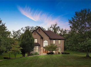 3996 Farmington Ct, Export, PA 15632