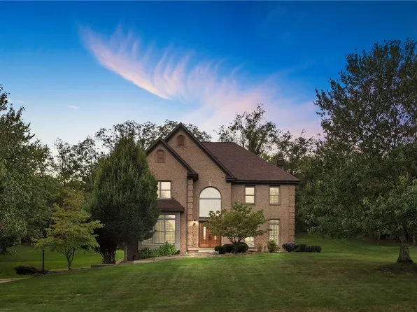 3996 Farmington Ct, Export, PA 15632