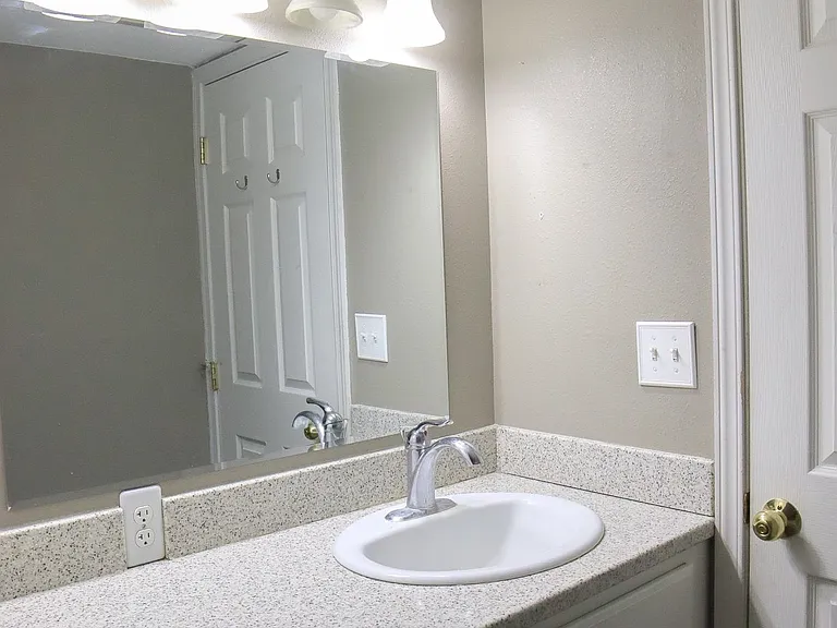 16 Glacier Ave #13 — Photo 13