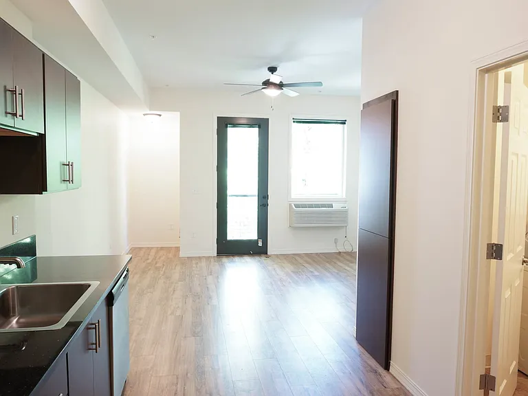 Goose Apartments — Photo 47