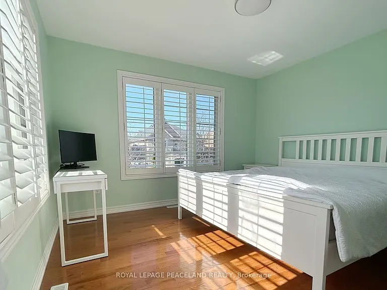 23 Halldorson Ave — Photo 10