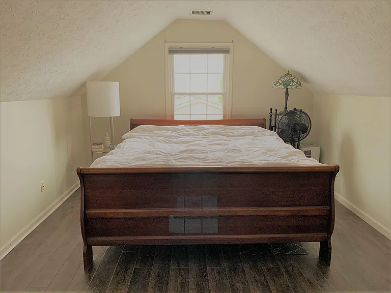 Upstairs Room 1