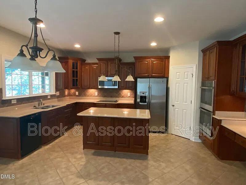 Carrington Estates — Photo 2