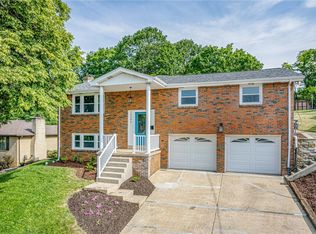 12385 Church Dr, North Huntingdon, PA 15642