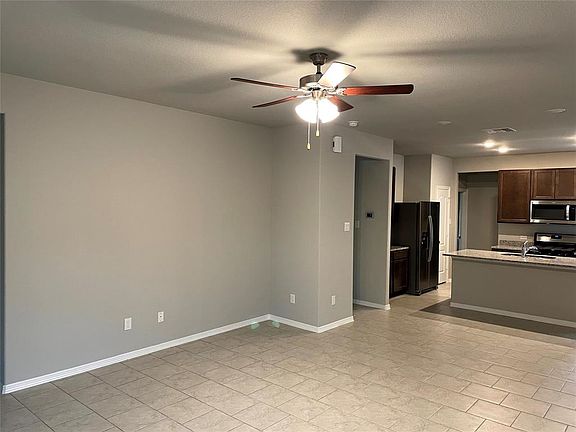 4th image of 25670 Northpark Palm Dr