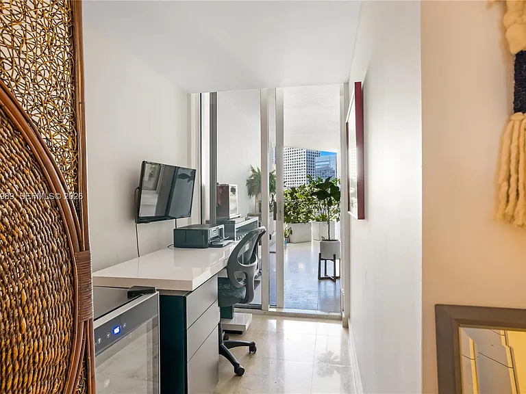 701 Brickell Key Blvd #512 — Photo 11