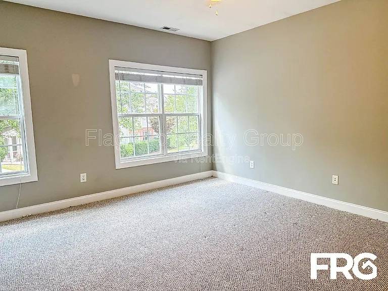 1935 Tara Ct #204 — Photo 45