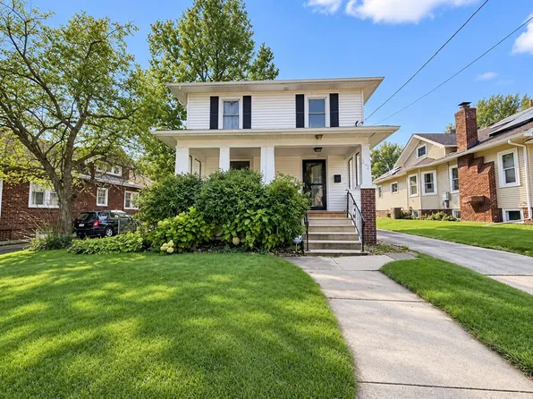 202 Dawson Ave, Rockford, IL 61107
