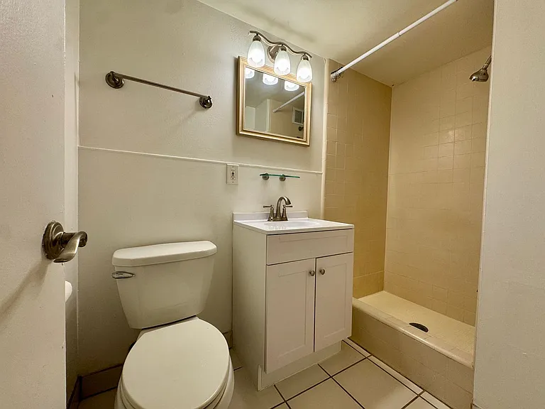 2442 Tusitala St #316 — Photo 6