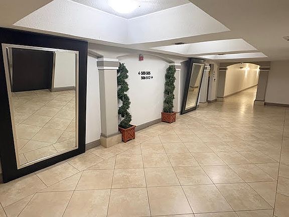 5th image of 701 NW 19th Street #500
