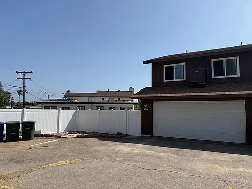 8264-8266 Linden Rd Photo 1