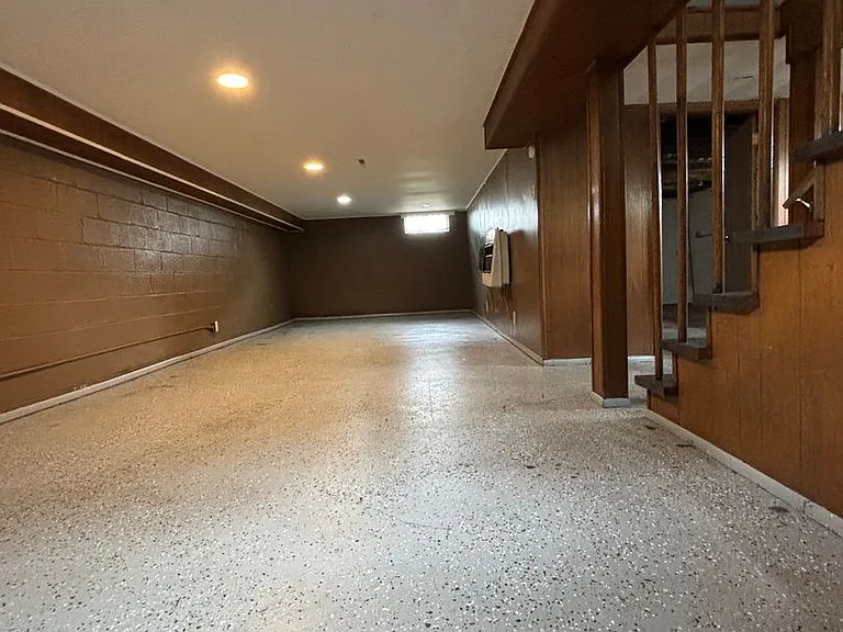 4767 Harrison St — Photo 18