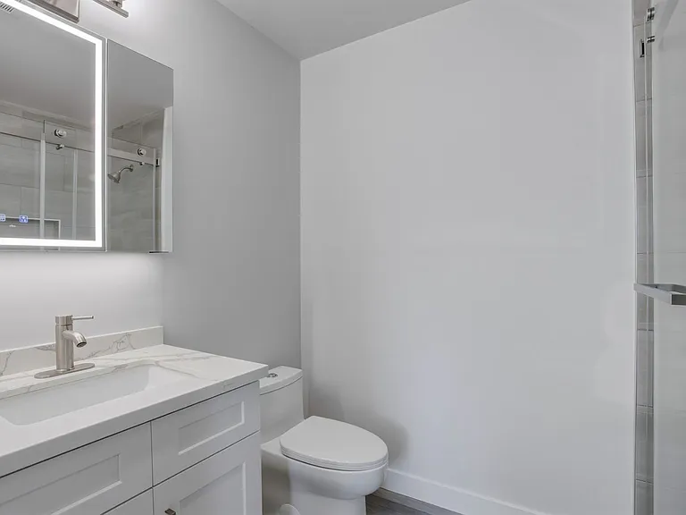 501 N. Ditmar — Photo 15