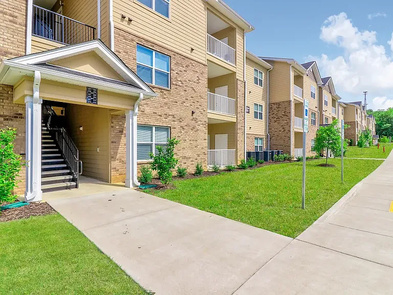 Chaney Ridge Apartments — Photo 10