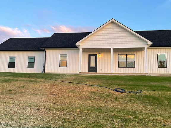 2nd image of 679 Privet Dr