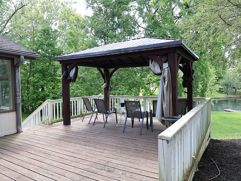 690 Terrace Lake Rd — Photo 38