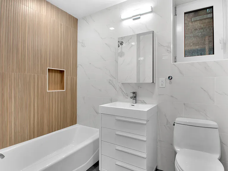 563 W 170th St #3D — Photo 14